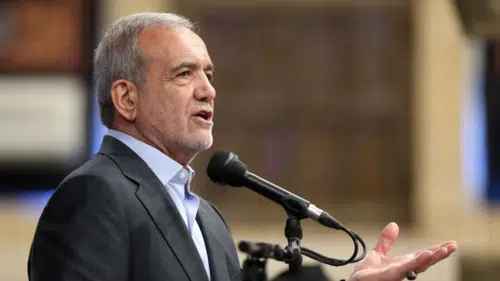 Pezeşkiyan'dan Trump'a sert yanıt: "Vatanımızın her karış toprağını savunacağız"