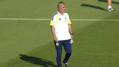 Fenerbahçe’de Polonya Kafilesi Belli Oldu: Gornik Zabrze Maçı Kamp Kadrosu Açıklandı!