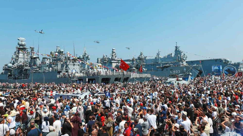 TEKNOFEST Mavi Vatan’da yoğunluk: Gölcük Tersanesi’nde adım atacak yer kalmadı