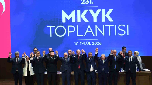 Kayseri’de dikkat çeken siyasi geçiş AK Parti’ye iki belediye başkanı katıldı