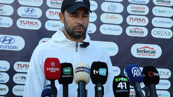Selçuk İnan: “Yine ligin en az gol yiyen takımlarından biri olmak istiyoruz”