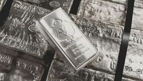 Gümüşte Sessiz Sürpriz: Küresel Dalgalanmalar Gram Fiyatlarını Nasıl Etkiledi?