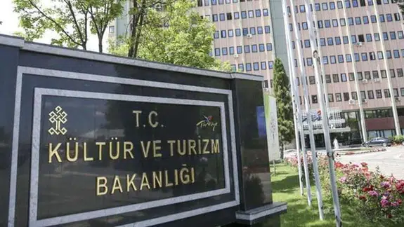 Kültür ve Turizm Bakanlığı'ndan Dev İstihdam Hamlesi! Başvuru Şartları Açıklandı