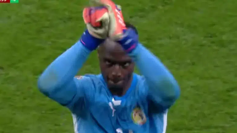 Afrika Kupası Finalinde Skandal Anlar! Mendy’nin El Hareketi Sosyal Medyayı Salladı