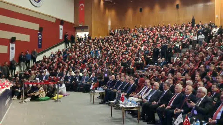Erzurum’da Akademik Yıl Açıldı: Atatürk Üniversitesi’nin Yerli Yapay Zekâ Projesi Dikkat Çekti