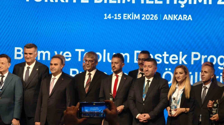 Kayseri’nin BİLİMFEST Projesi Türkiye Birincisi! Ödülü Bakan Mehmet Fatih Kacır Verdi