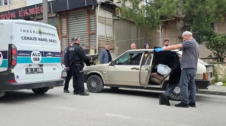 Bursa İnegöl’de araçta şüpheli ölüm: 22 yaşındaki genç hayatını kaybetti