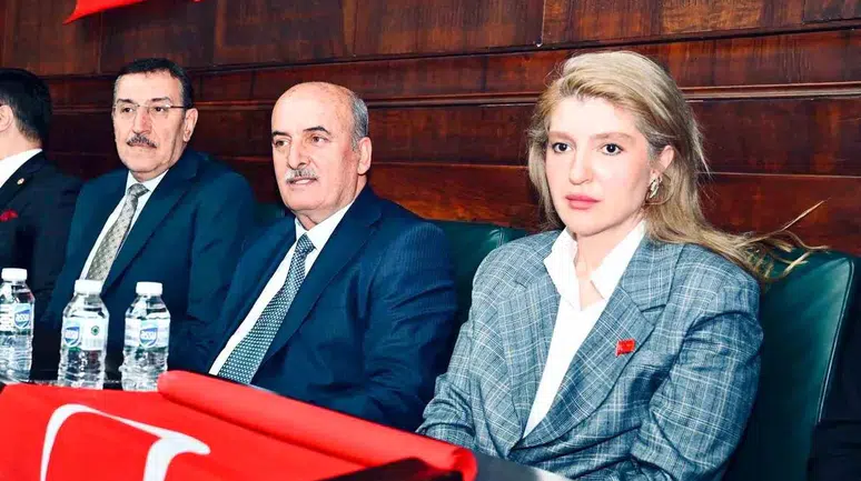 AK Parti’den Dikkat Çeken Çıkış: “Siyasette Kavga Diline İzin Yok”