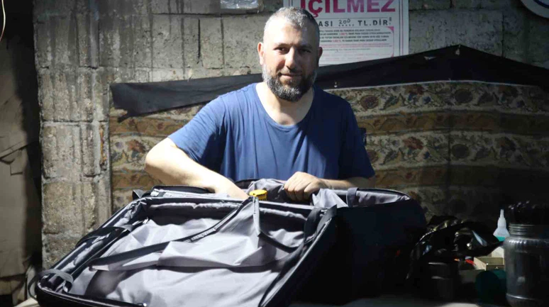 Gaziantep’te 52 yıllık dükkânda baba mesleğini yaşatıyor