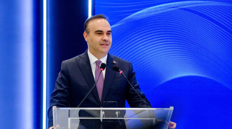 Bakan Kacır’dan OVP değerlendirmesi: Teknolojik dönüşümle büyüme potansiyeli güçlendirilecek