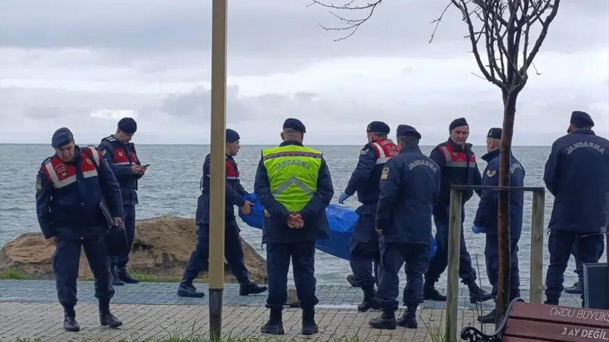 Fatsa Sahilinde Gizemli Cihaz: Jandarma Alarmda