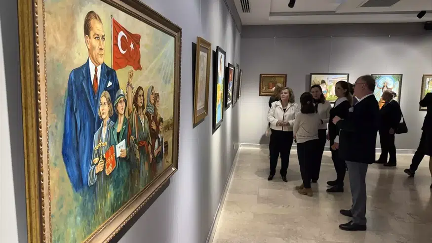 74 Yaşındaki Ressam Perihan Kademlioğlu, Kadınların İç Sesini Tuvale Yansıttı