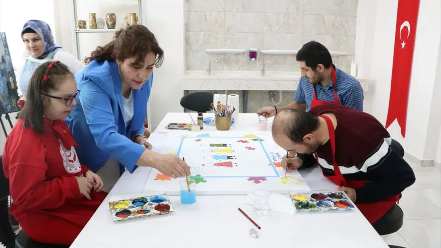 Erzurum’da Otizm Farkındalığı: Mavi Balonlar Gökyüzüne Yükseldi