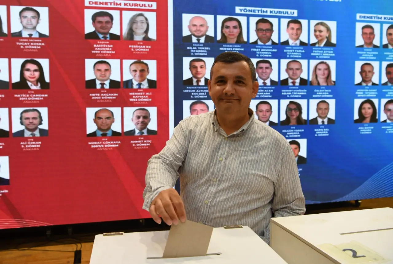 Vergi Müfettişleri Derneği'nde bayrak değişimi 33