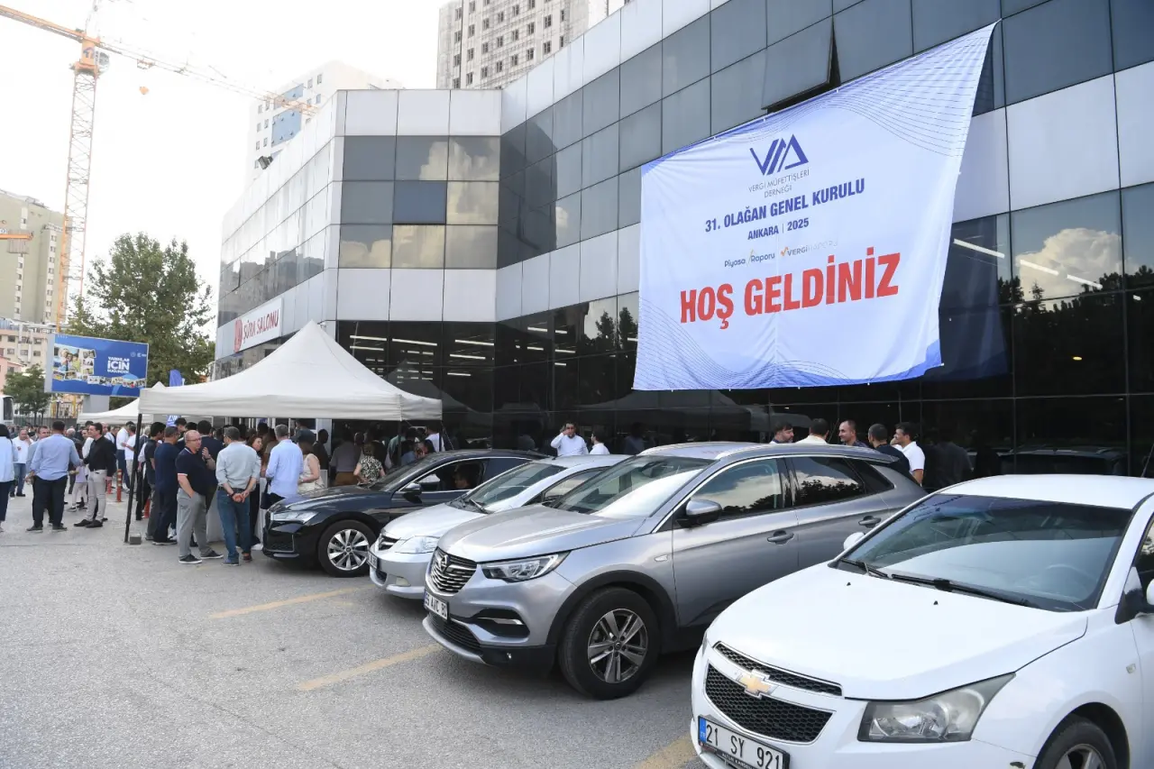 Vergi Müfettişleri Derneği'nde bayrak değişimi 60