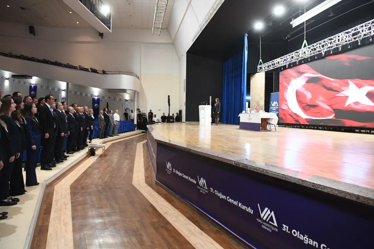 Vergi Müfettişleri Derneği'nde bayrak değişimi 38