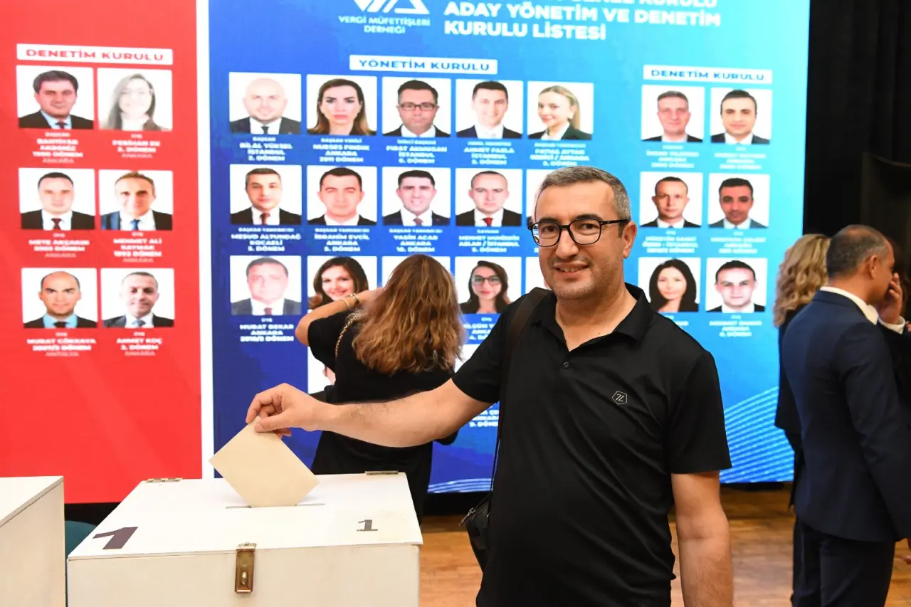 Vergi Müfettişleri Derneği'nde bayrak değişimi 54