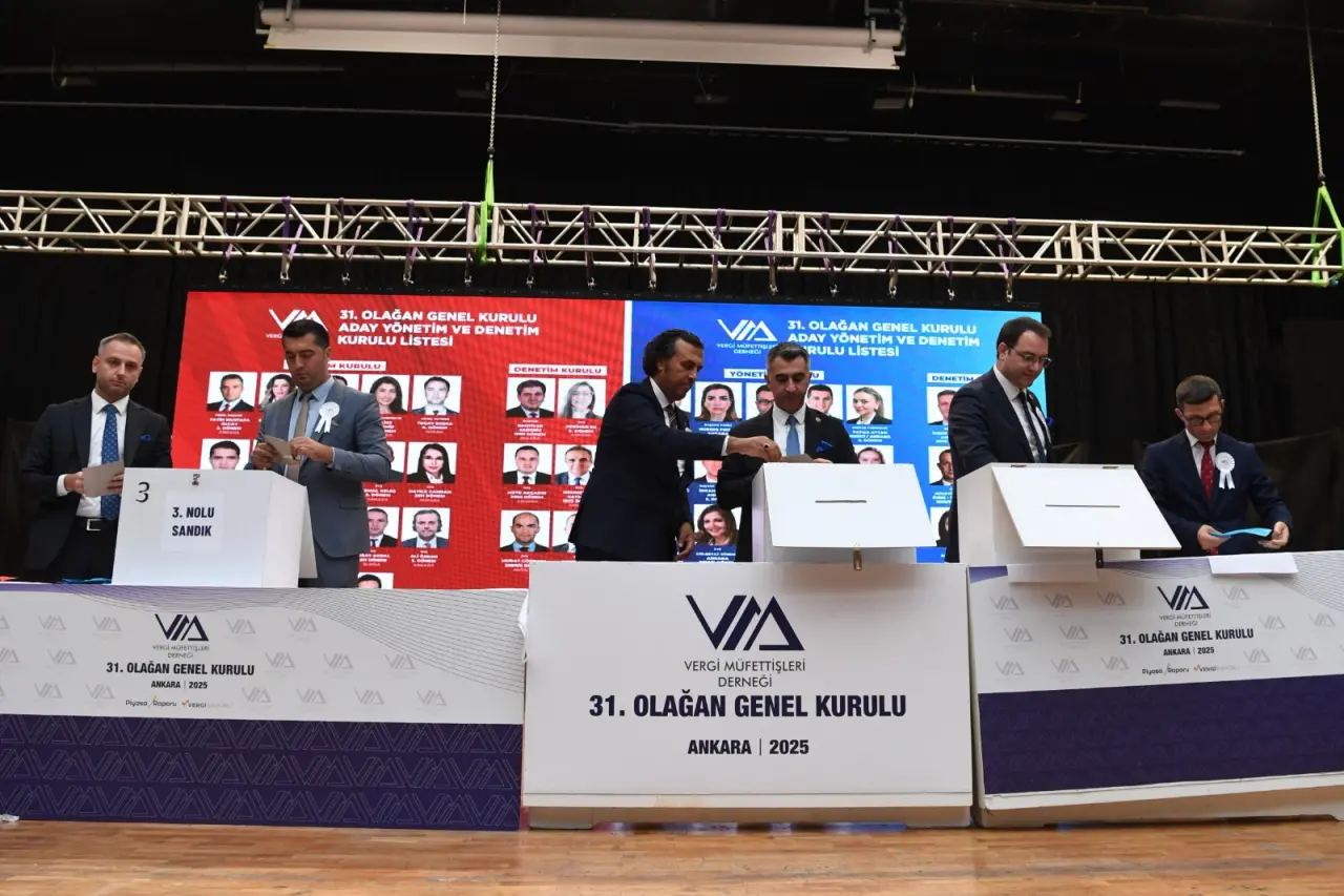 Vergi Müfettişleri Derneği'nde bayrak değişimi 66