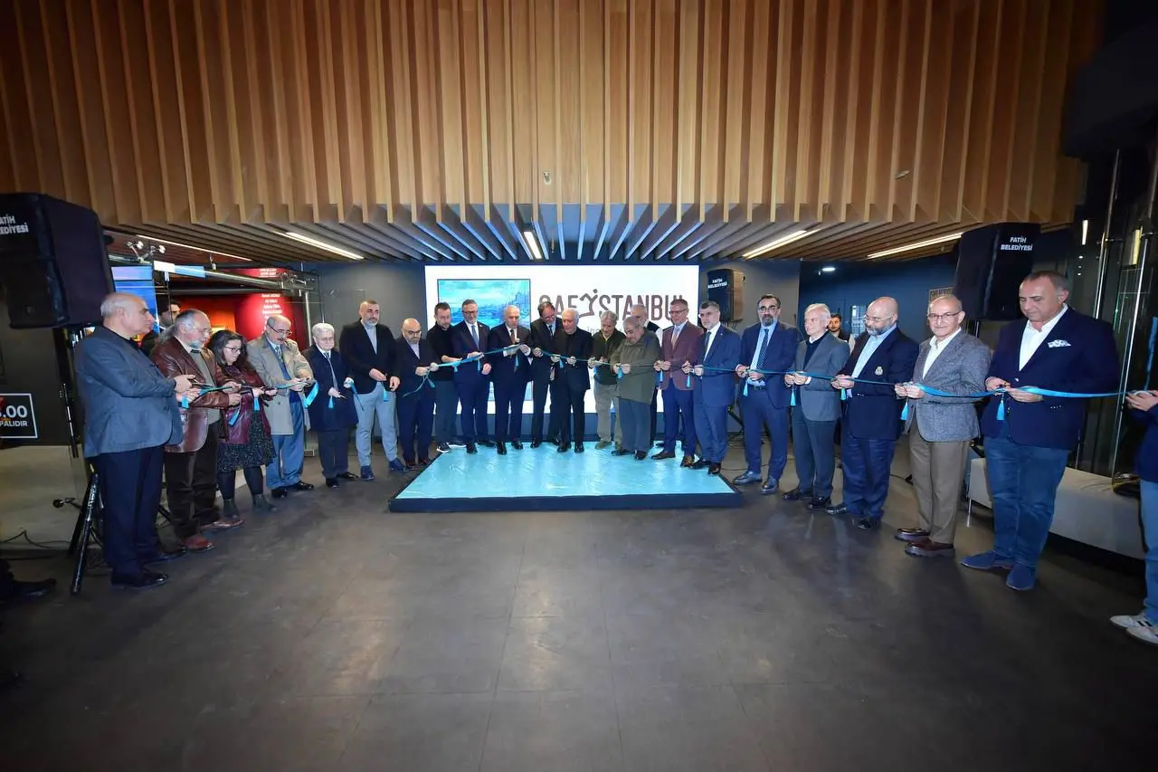 İbrahim Safi’nin eserleri Fatih’te sanatseverlerle buluştu 4