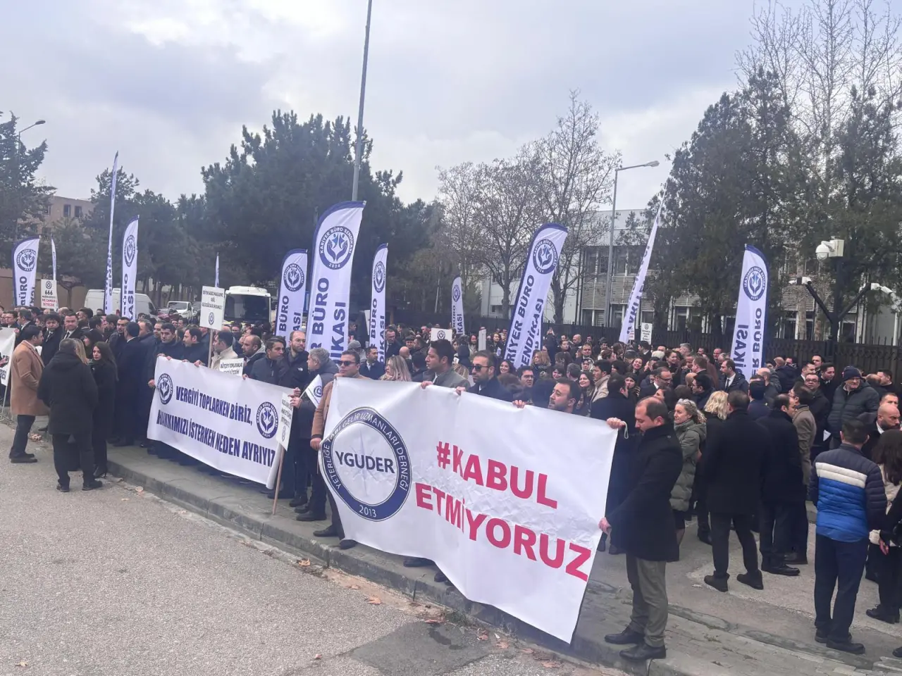 Kariyer Büro Sendikası’ndan Tepki: “666 Sayılı KHK En Büyük Mağduriyeti Yarattı 6