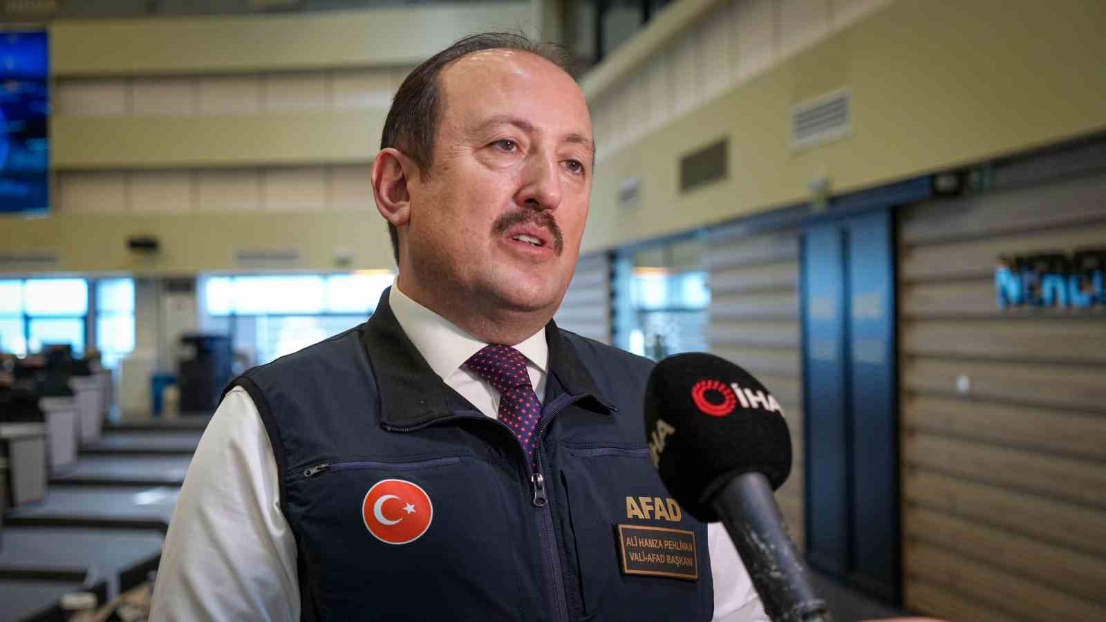 afad-baskani-pehlivan-afet-ve-acil-durum-yonetim-merkezinde-150-binin-uzerinde-kameraya-baglanabiliyoruz