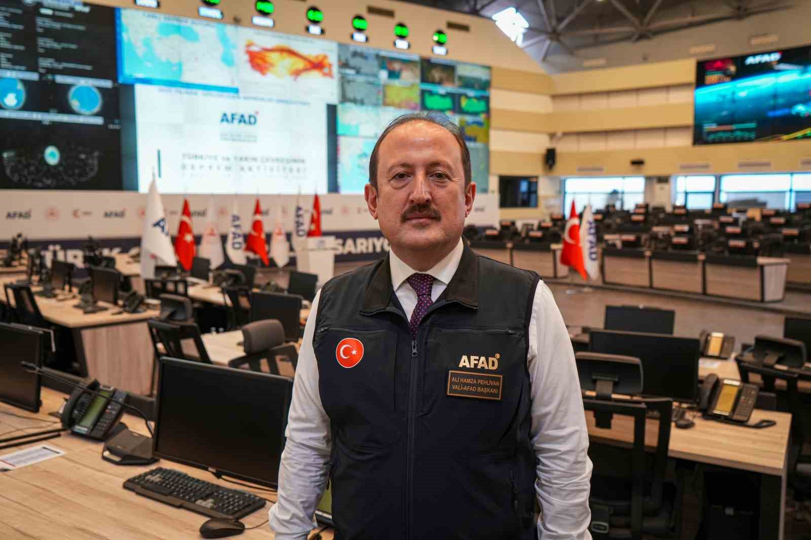afad-baskani-pehlivan-afet-ve-acil-durum-yonetim-merkezinde-150-binin-uzerinde-kameraya-baglanabiliyoruz