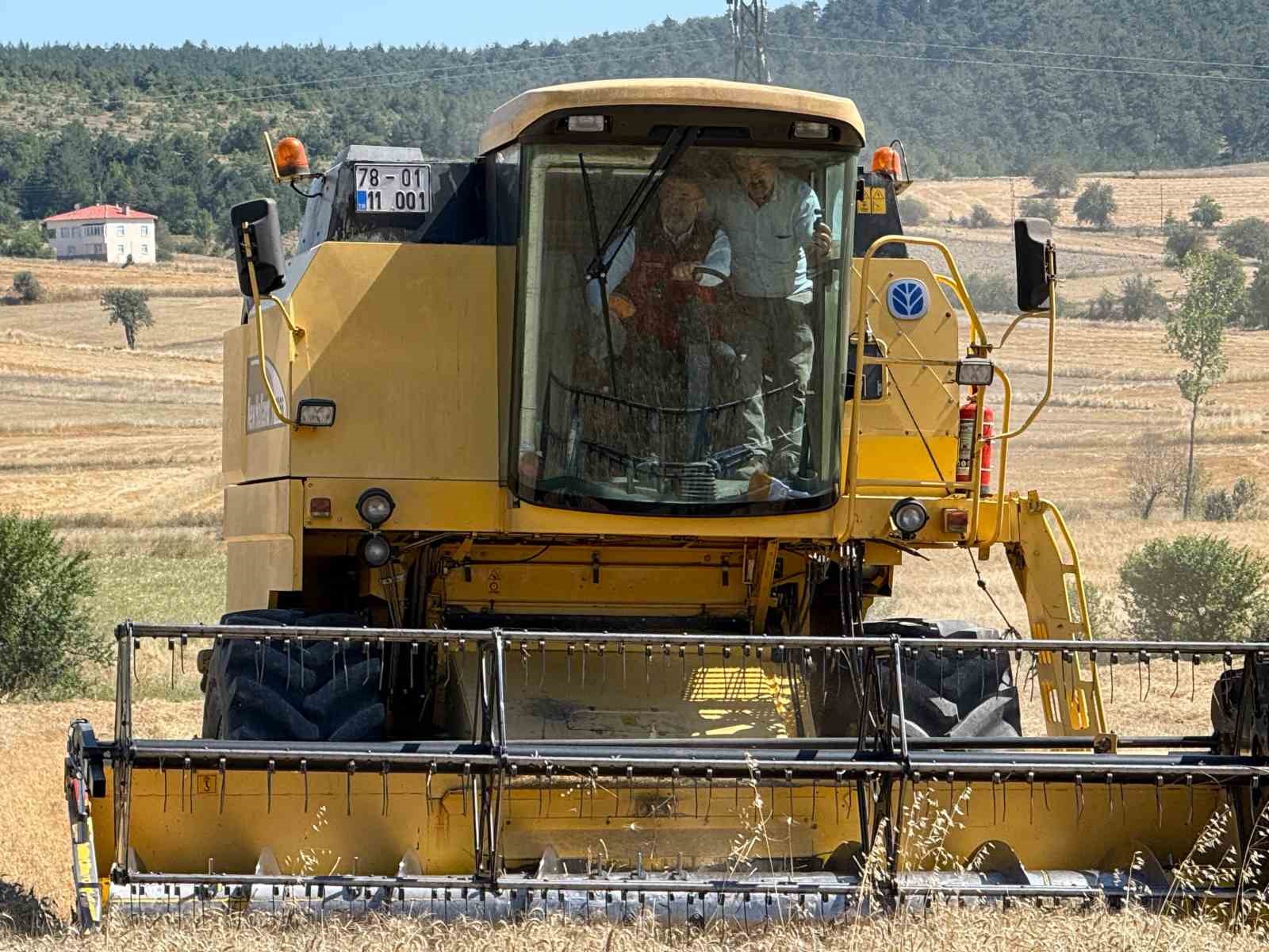 bakan-yumakli-140-milyon-tonluk-uretimle-sezonu-kapatacagiz
