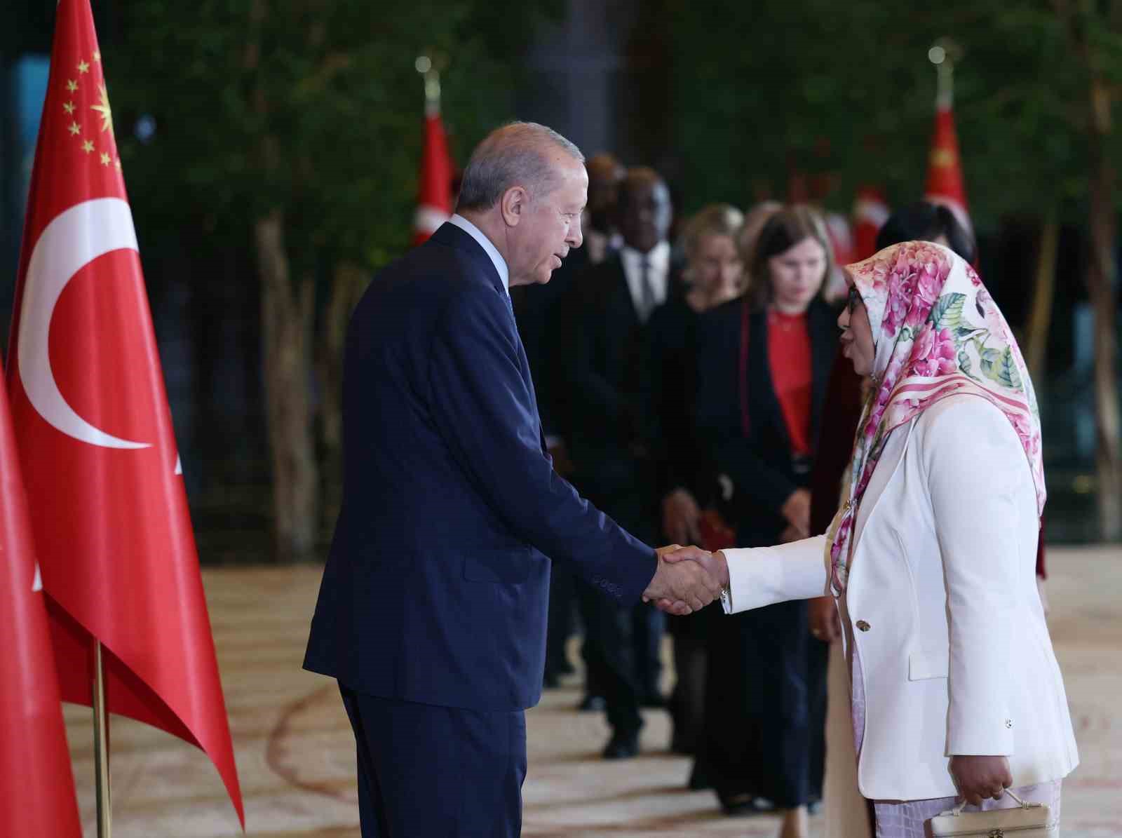 cumhurbaskani-erdogan-30-agustos-isgalcilerin-husran-milletimizin-ise-bayram-gunudur