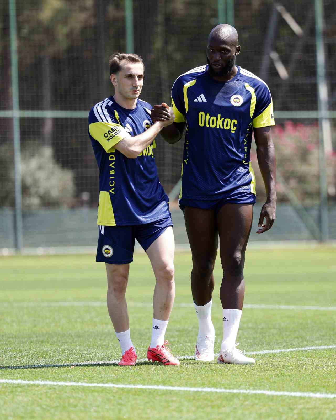 fenerbahce-olympique-lyon-maci-hazirliklarina-ara-vermeden-basladi