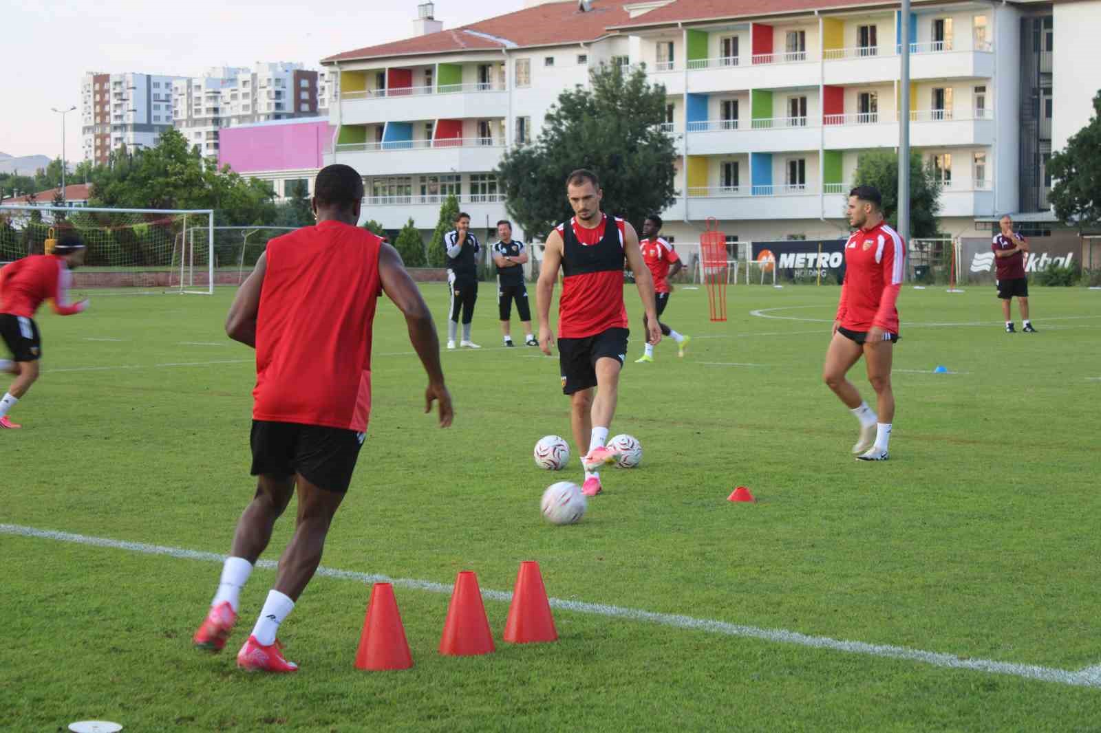 kayserisporda-igdir-fk-macinin-hazirliklari-suruyor