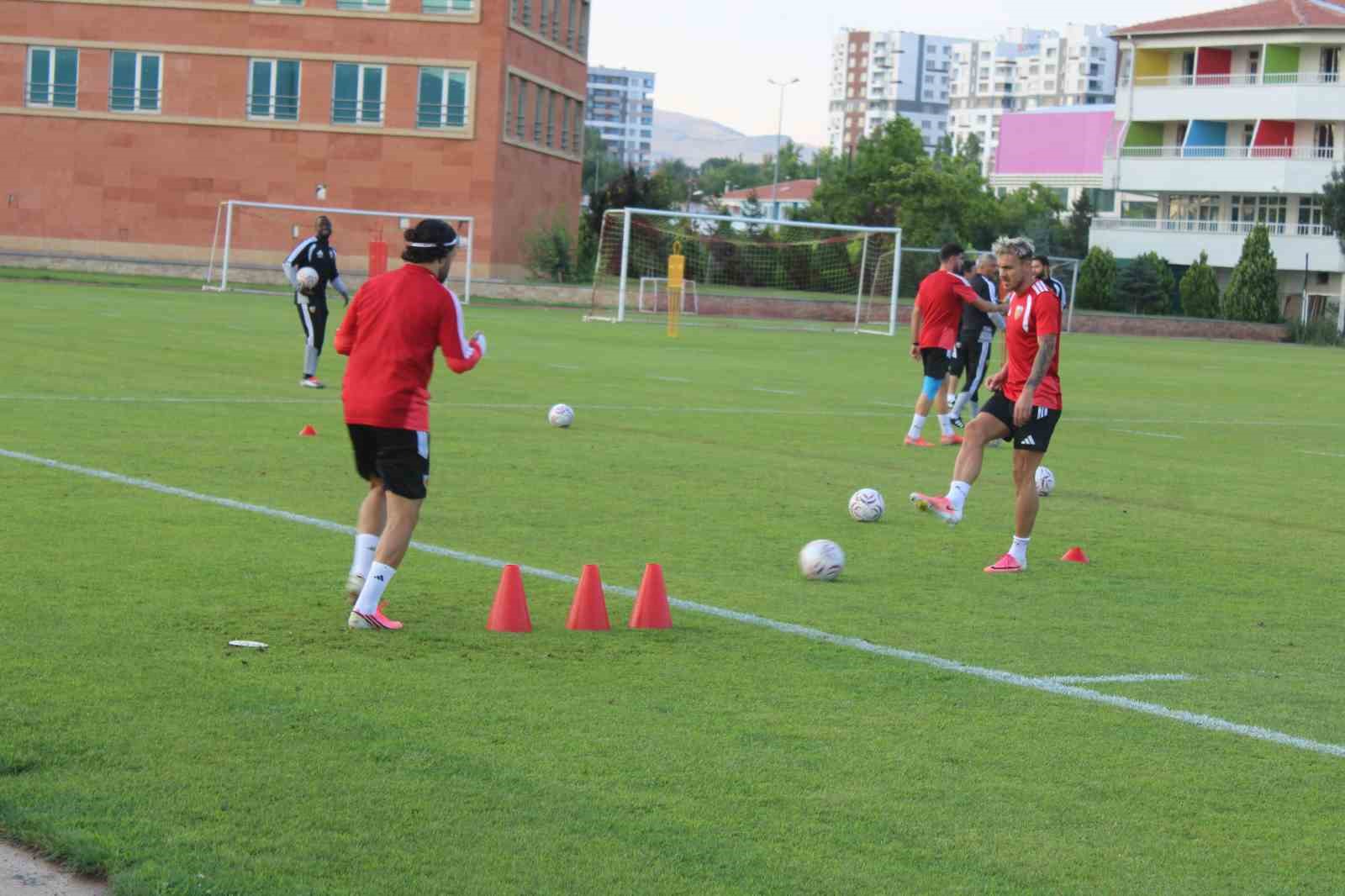 kayserisporda-igdir-fk-macinin-hazirliklari-suruyor