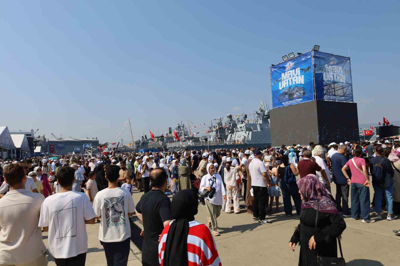 teknofest-mavi-vatanda-adim-atacak-yer-kalmadi
