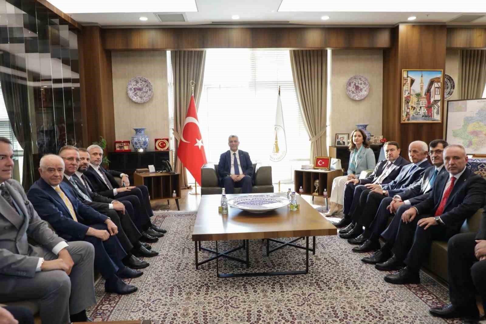 ticaret-bakani-bolattan-kutahya-valiligine-ziyaret