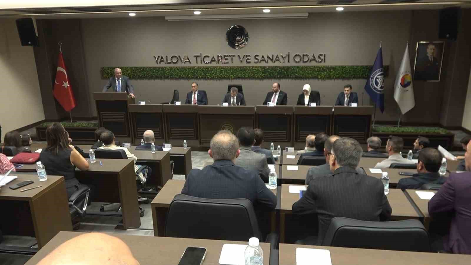 bakan-tekin-yalovada-mesleki-egitim-sanayi-bulusmasina-katildi