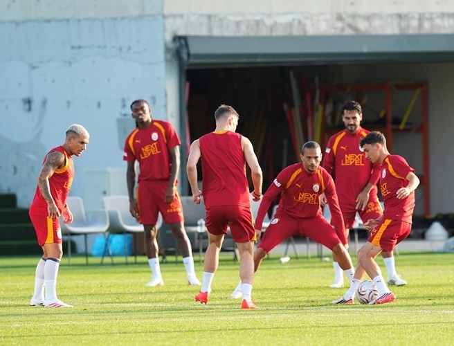 galatasaray-basaksehir-macinin-hazirliklarini-tamamladi