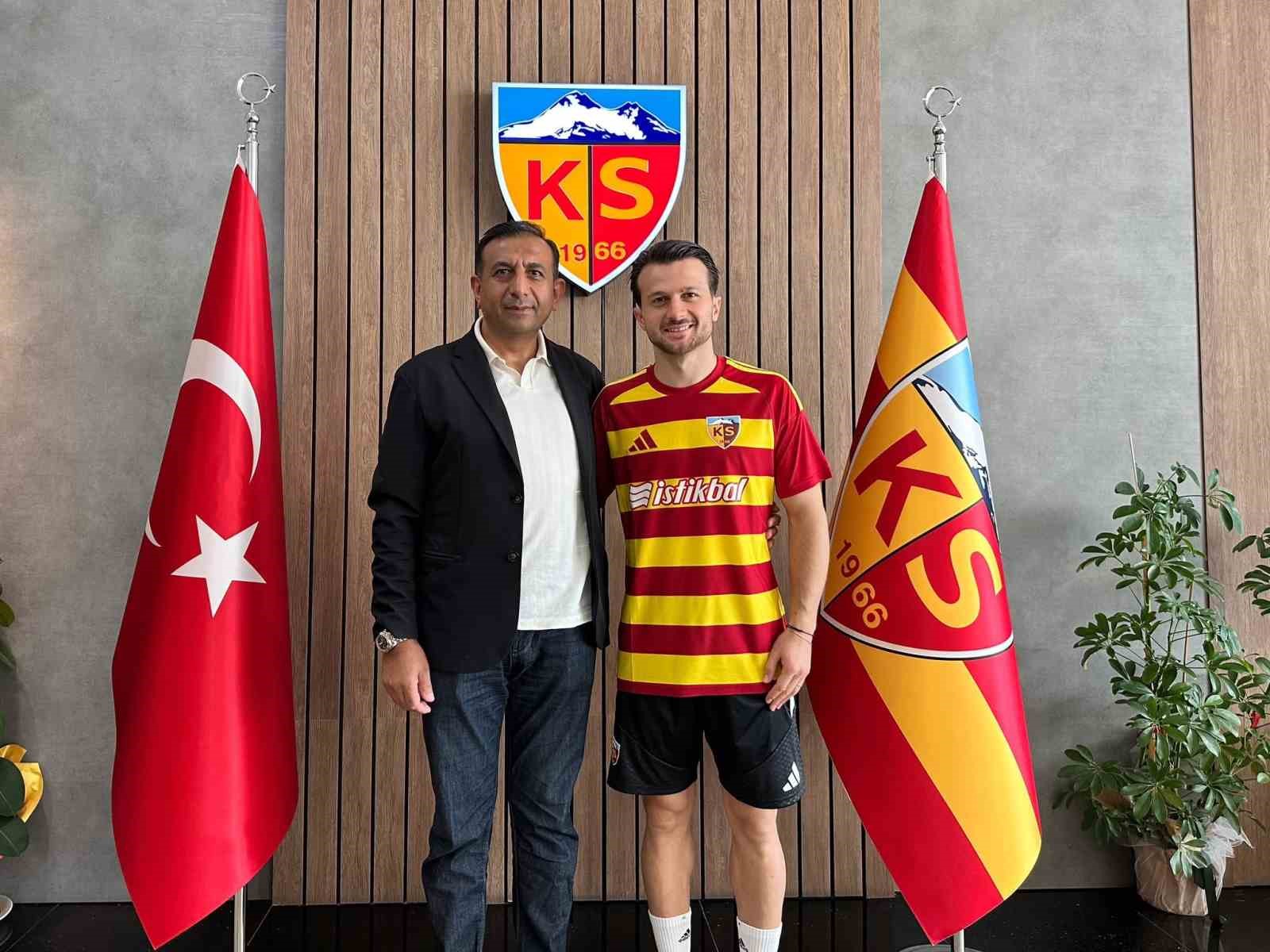 kayserispor-murat-cem-akpinar-ve-ensar-kemaloglunu-acikladi